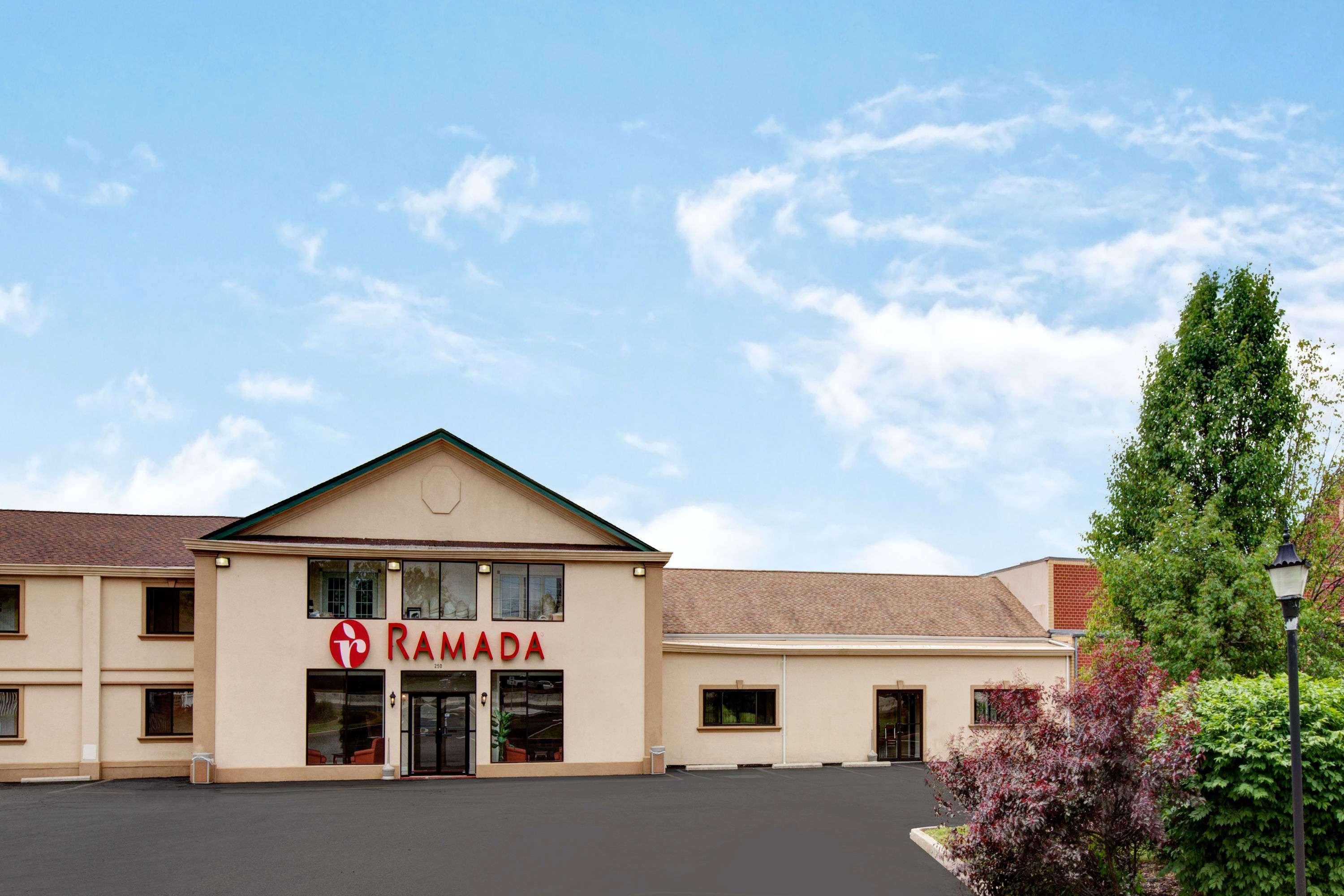 Ramada Inn Flemington Exteriér fotografie