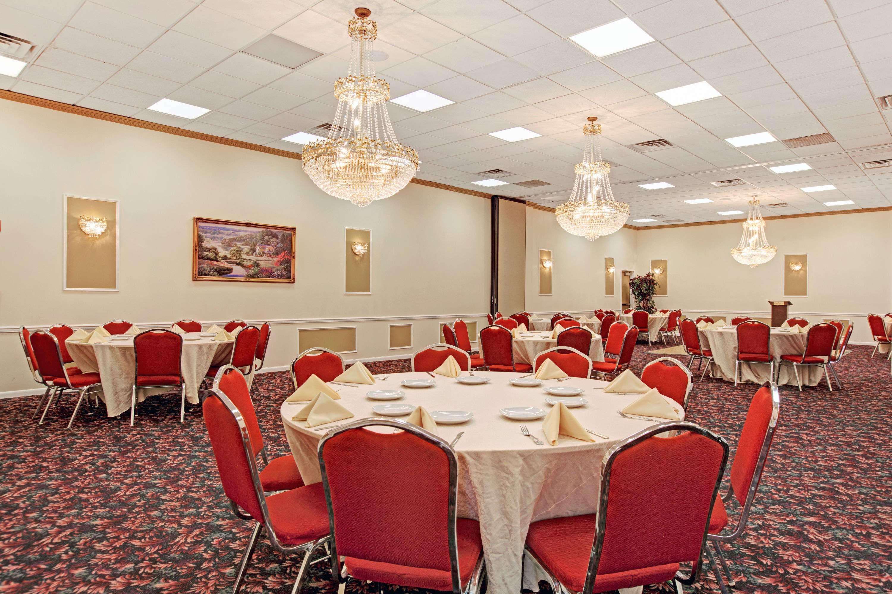 Ramada Inn Flemington Exteriér fotografie